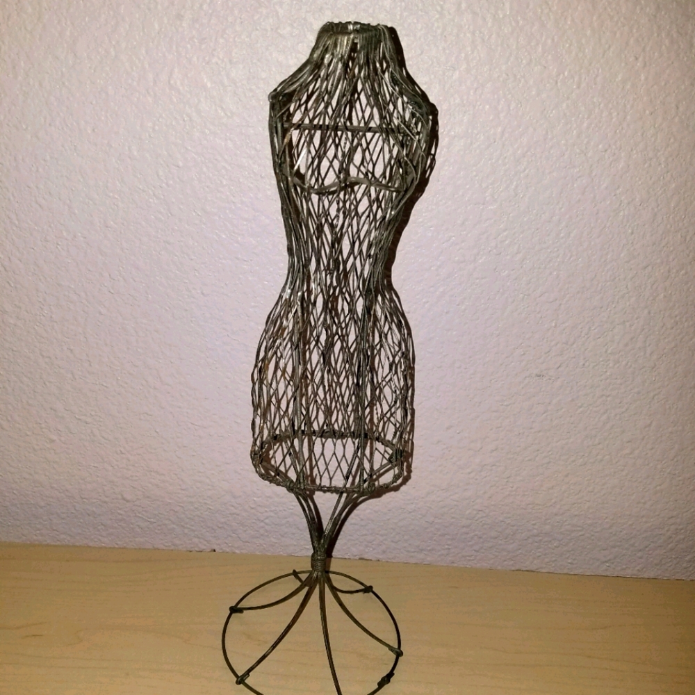 Artistic bust